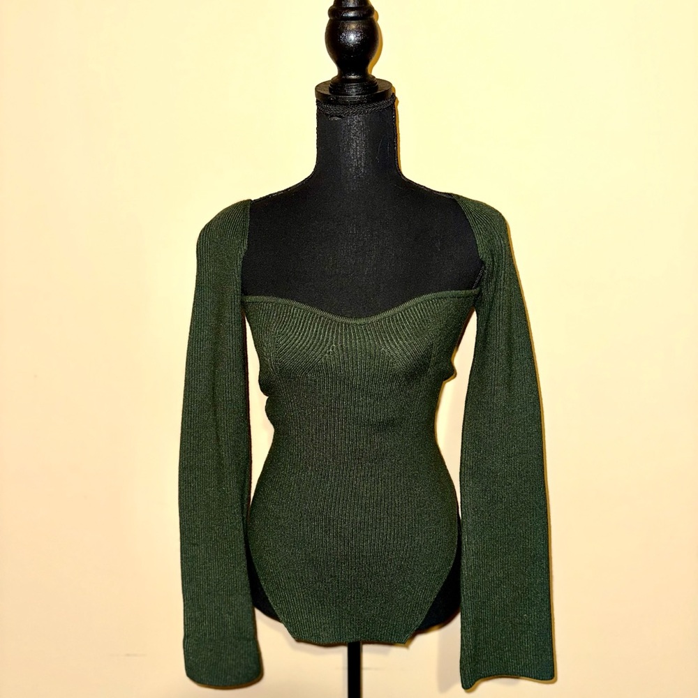 Beautiful Off-shoulder Sweater Top -Like New